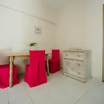 דירה Gorgona פליראקי