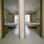 Gorgona דירה *