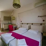 Gorgona דירה *