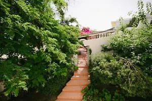 戈尔戈纳一室公寓 * 法里拉基